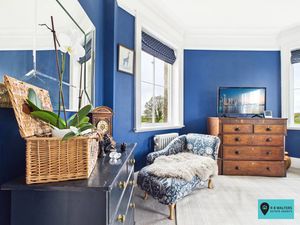 Bedroom- click for photo gallery